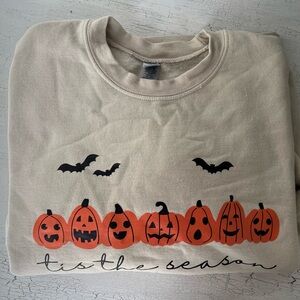 Gildan Beige Halloween Pumpkin Sweatshirt